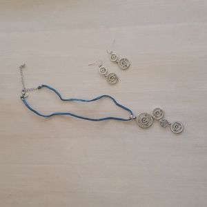 Blue detailed necklace and earrings set